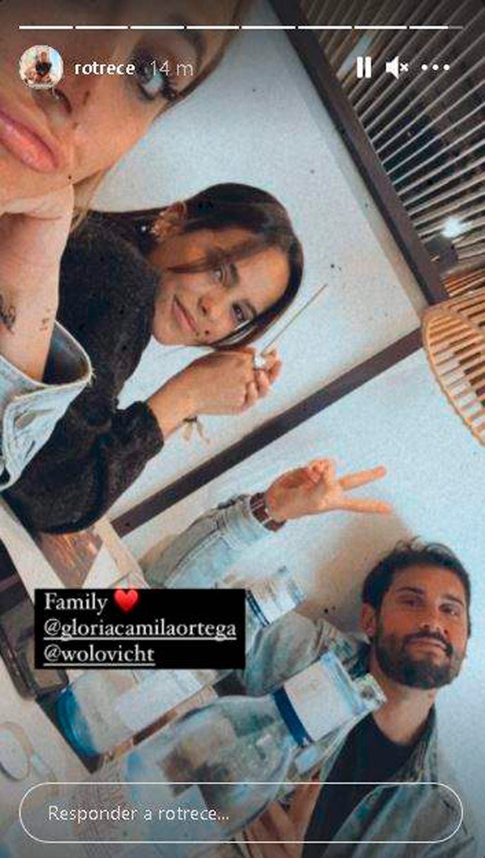 rocío flores se refugia en gloria camila
