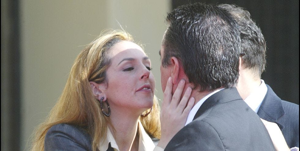 rocio carrasco y ortega cano mirándose a los ojos