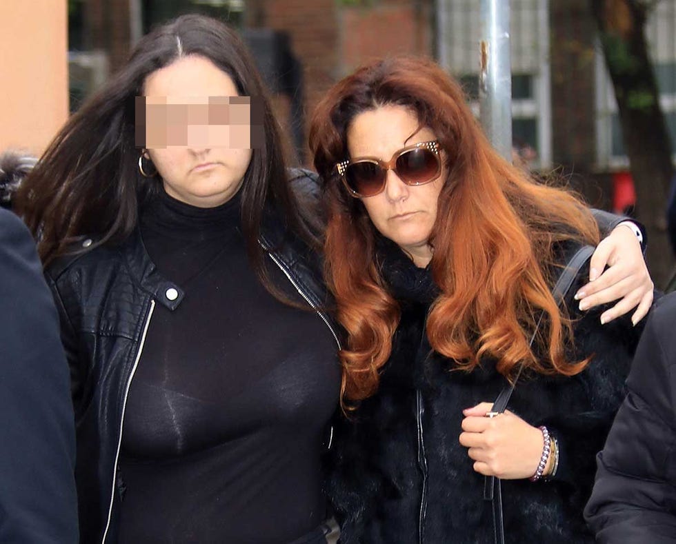 Rocío Cortés, destrozada en el funeral de su padre, Chiquetete