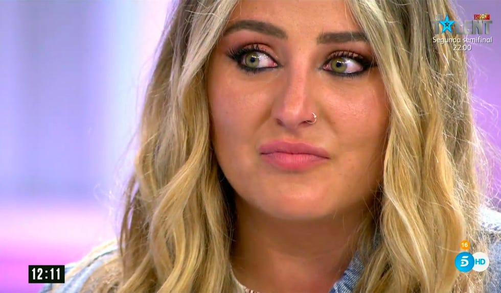 rocío flores se emociona al ver a olga moreno en 'supervivientes'