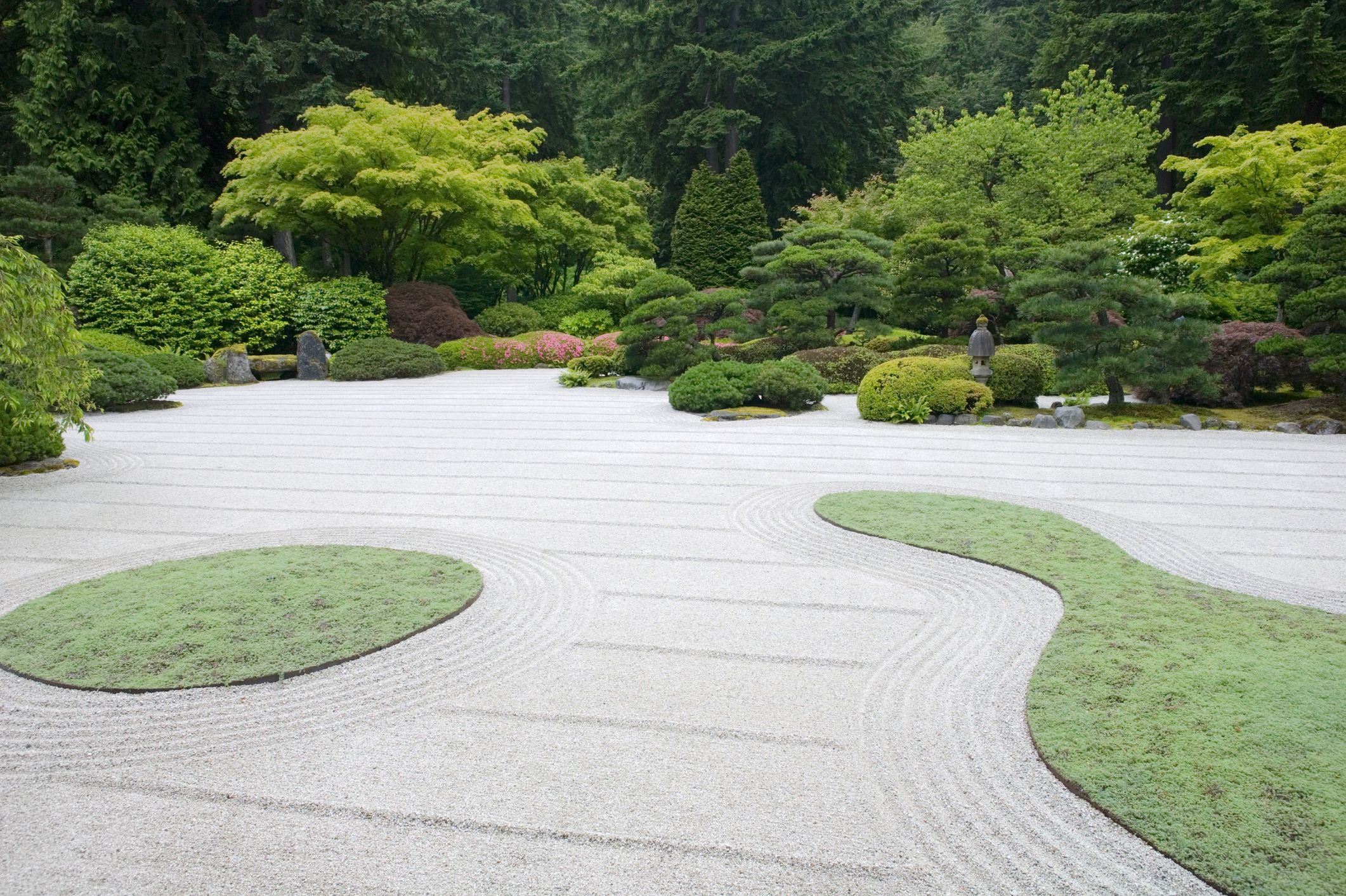 landscaping ideas with large rocks