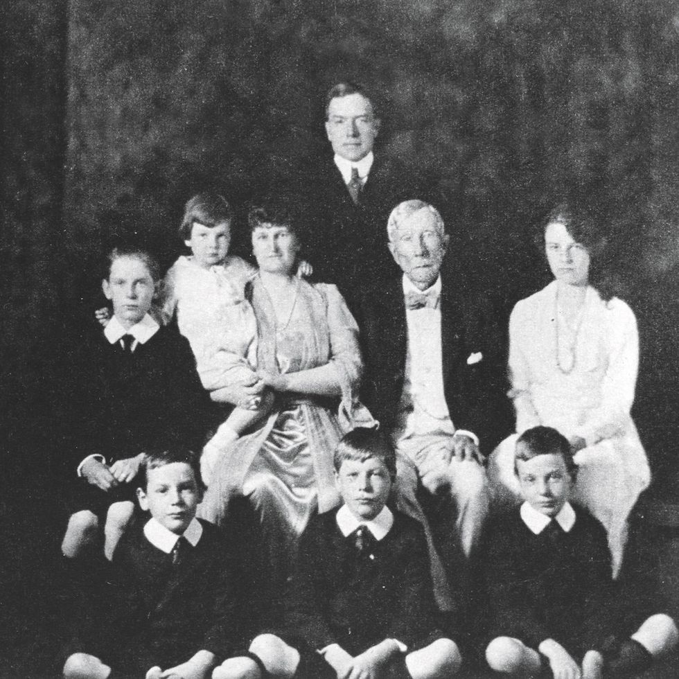 Rockefeller family, History & Today