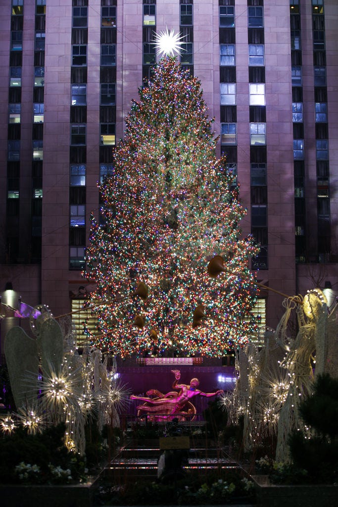 Rockefeller Center Christmas Tree Photos Through the Years - Rock Center Tree Tradition