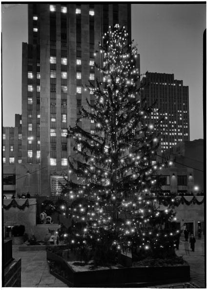 Rockefeller Center Inc. 20 Rockefeller Plaza. Christmas tree at night, 1.