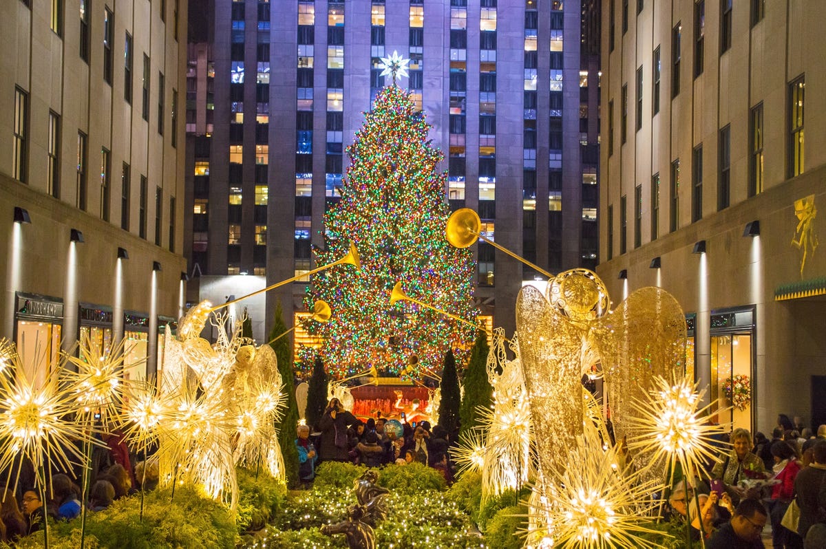 How to Watch and Live Stream the Rockefeller Christmas Tree Lighting 2018