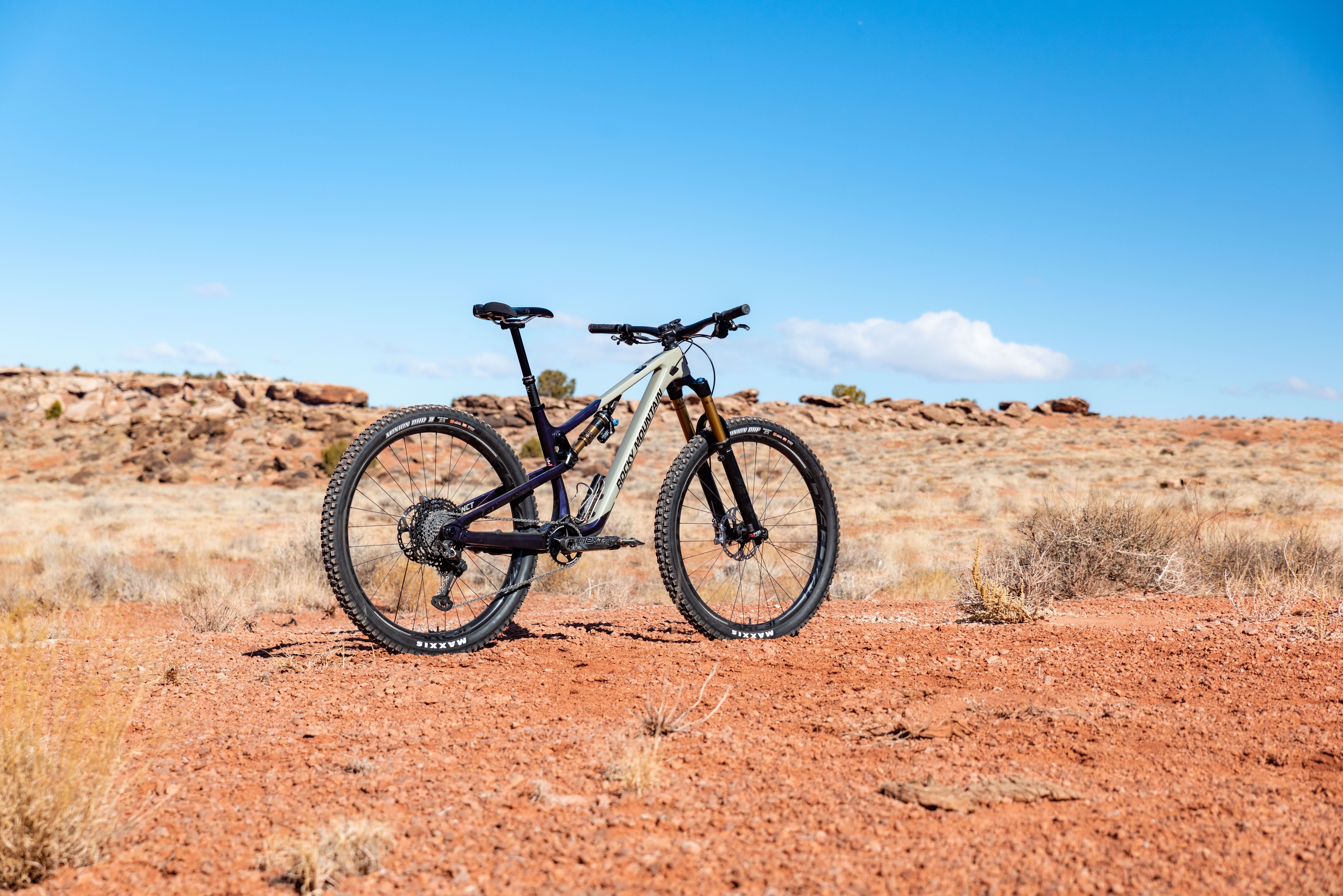 Rocky mountain full suspension shop bike