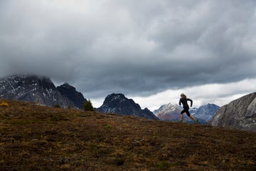 La mujer de 44 años se encontraba participando en la ultramaratón de Südtirol Ultra Skyrace en Italia cuando fue alcanzada por un rayo. 