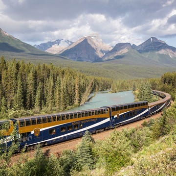 Rocky Mountaineer GoldLeaf rocky mountaineer goldleaf