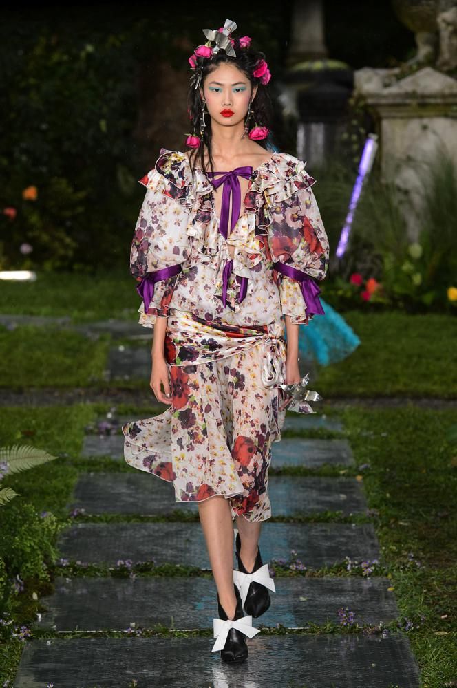 Vestiti a fiori moda 2019 i modelli tendenza della Primavera Estate 2019