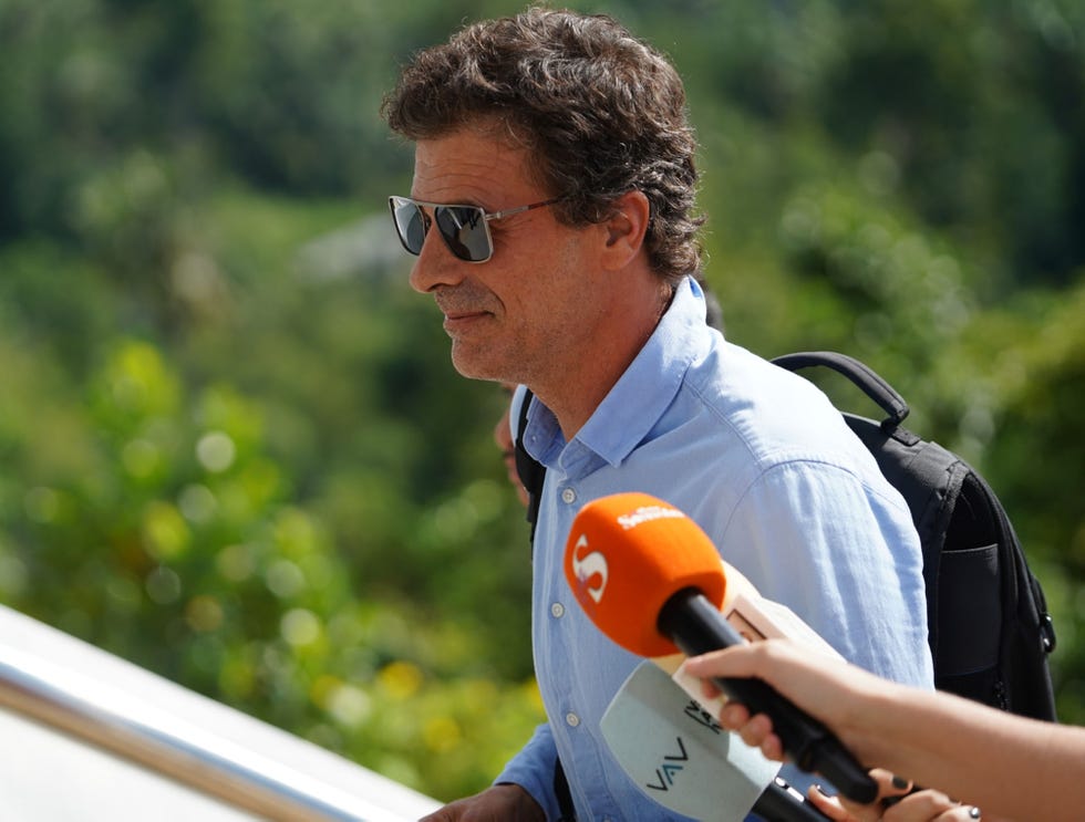 el actor a su llegada a la vista de su hijo daniel sancho