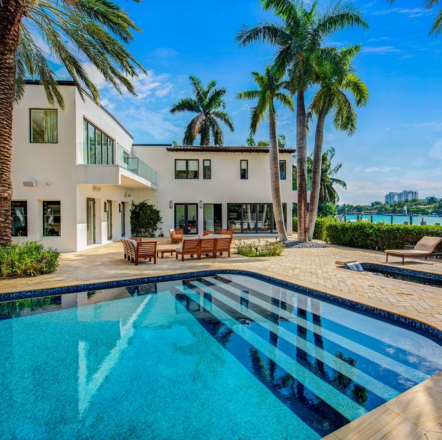 the miami mansion that jennifer lopez and ben affleck rented