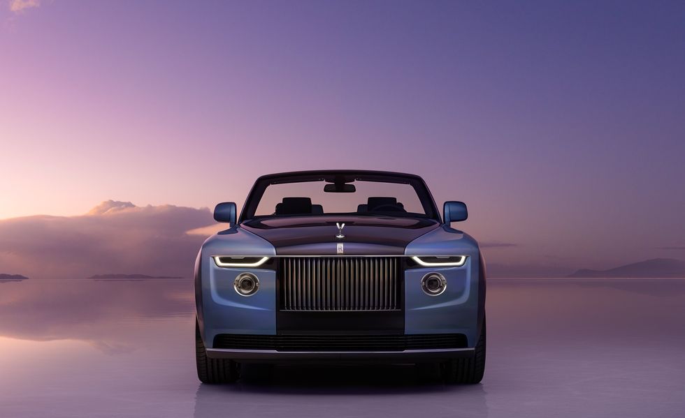 Rolls-Royce Motor Cars on X: #RollsRoyce Boat Tail houses a