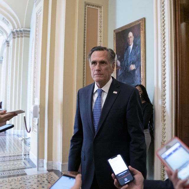 washington, dc   september 21 us sen mitt romney r ut speaks to reporters at the us capitol on september 21, 2020 in washington, dc senate majority leader mitch mcconnell r ky is planning to hold a vote to fill justice ruth bader ginsburgs supreme court seat, with us president donald trump expected to unveil his nominee as early as friday or saturday photo by stefani reynoldsgetty images