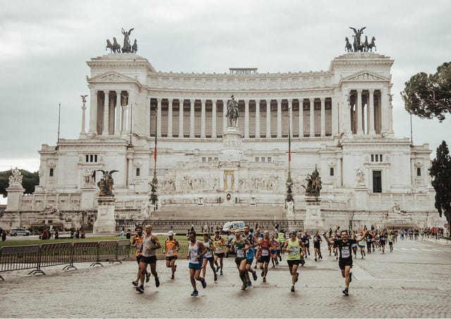 in corsa alla roma urbs mundi
