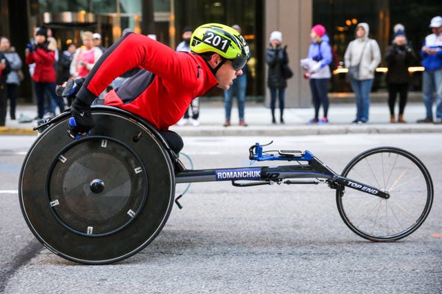 Wheelchair racing, Wheelchair sports, Vehicle, Disabled sports, Wheelchair, Sports, Bicycle wheel, Wheel, Mode of transport, Recreation, 