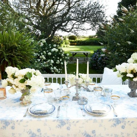 blue outdoor floral dinner party