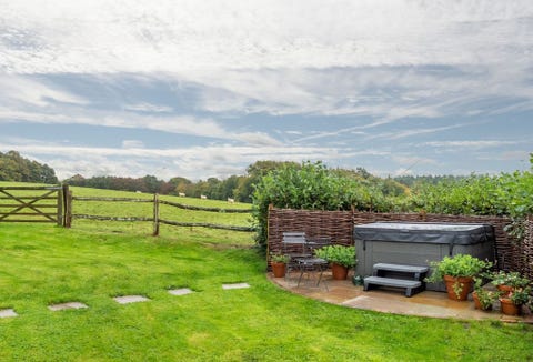 Best romantic weekend breaks with hot tubs 2022