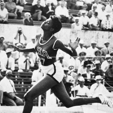 wilma rudolph crossing the finish line