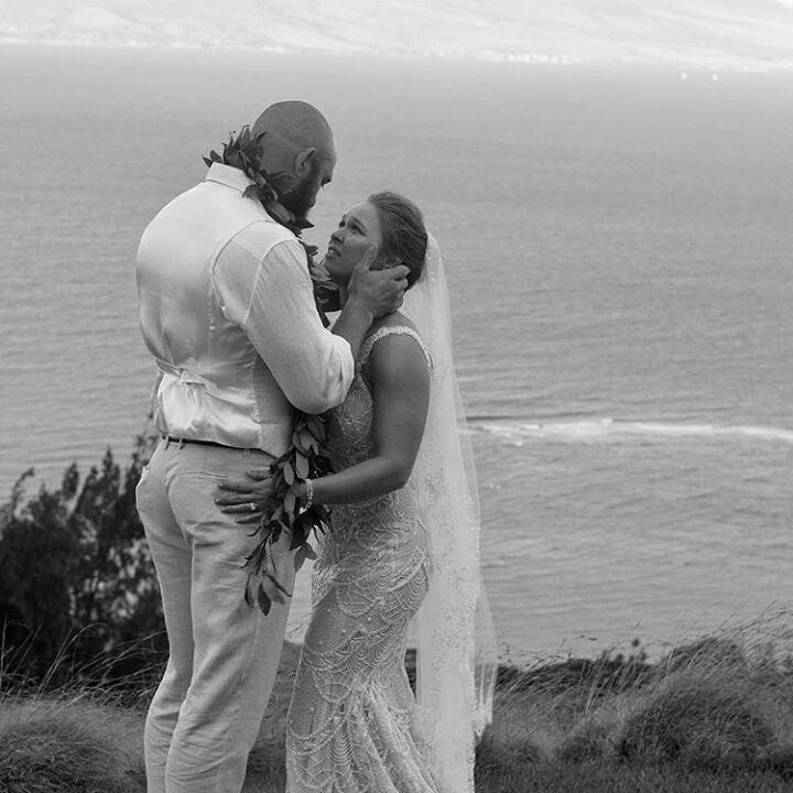 Photograph, White, Romance, Wedding, Love, Black-and-white, Photography, Monochrome photography, Interaction, Ceremony, 