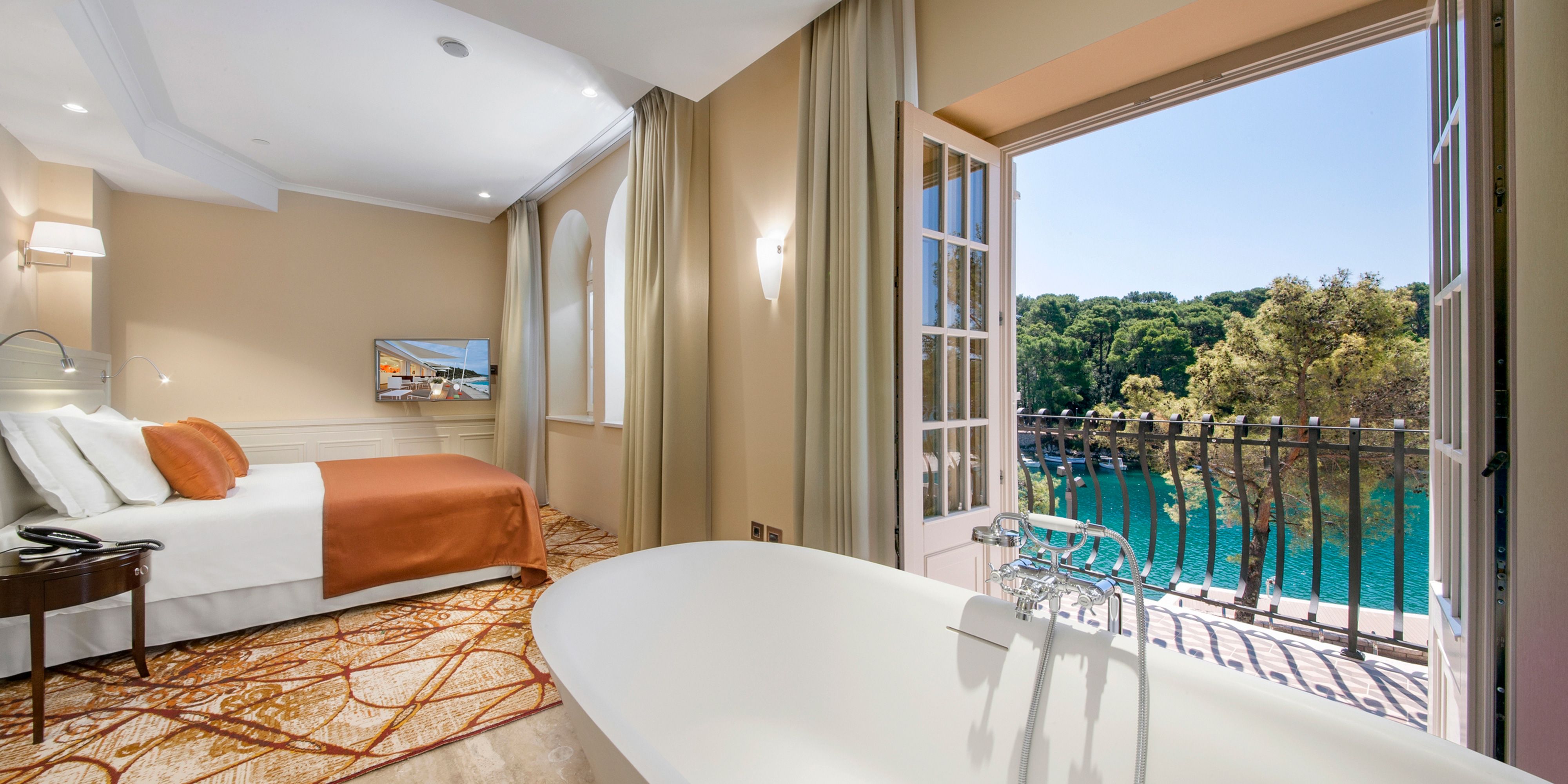 Top 4 Hotels with Gym and Fitness Center in Mali Lošinj