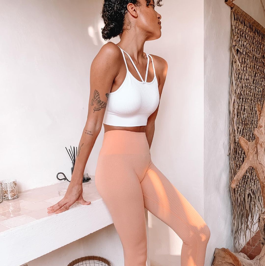  Conjunto de ropa de yoga para mujer, a la moda, sexy