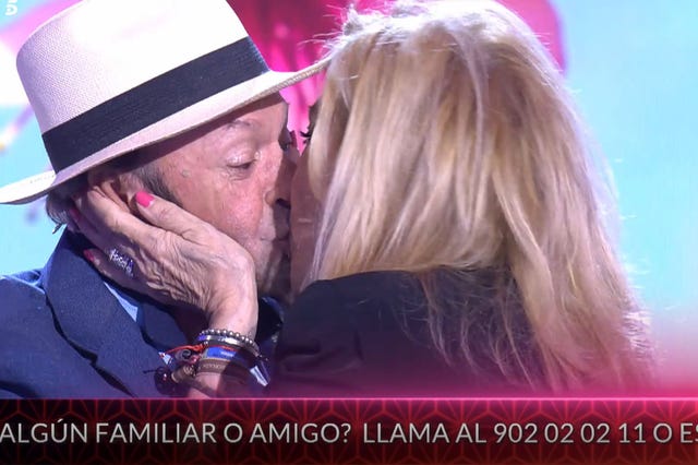 rosa benito beso amador mohedano