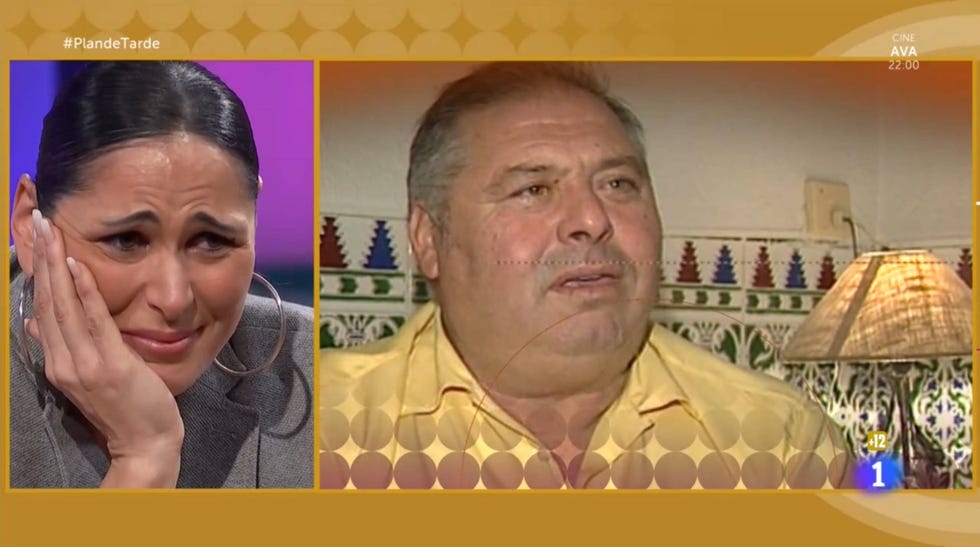 rosa lópez llora a su padre
