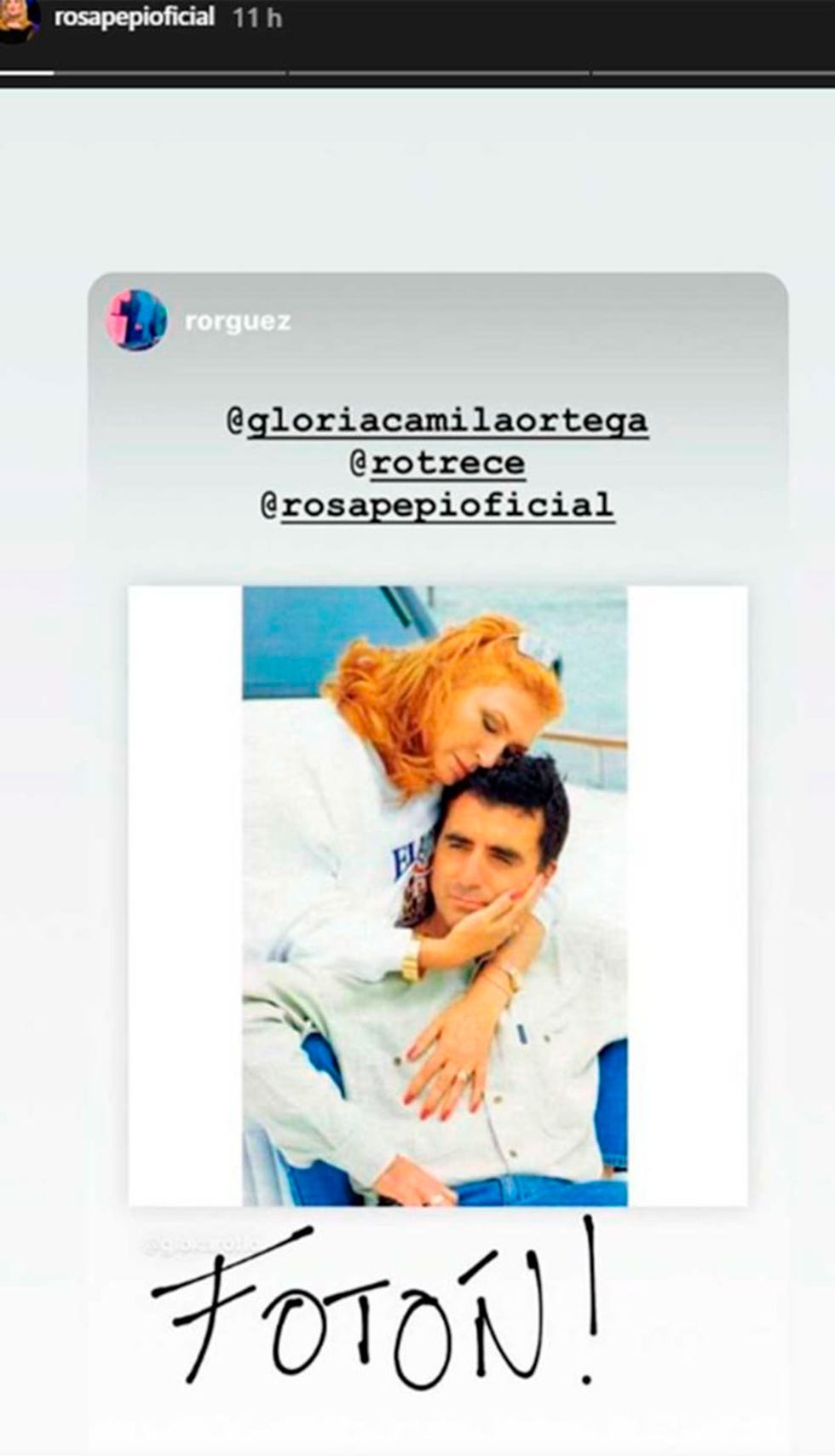 Gloria Camila, Rocío Flores y Rosa Benito comparten una foto de Rocío Jurado y Ortega Cano