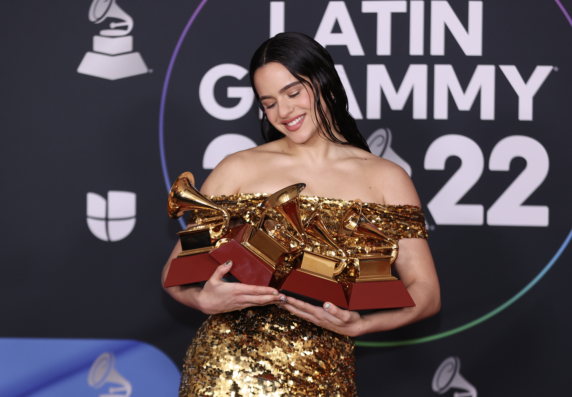 Rosalía Le Baila A Rauw En Su Actuación En Los Latin Grammy 2022