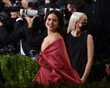 rosalia en la gala met