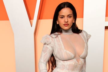rosalia en la fiesta de los vanity fair en los post oscar