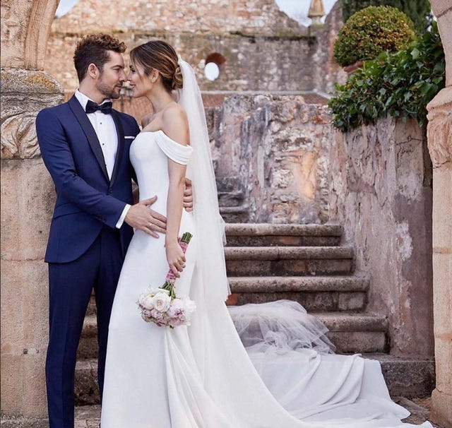 Wedding dress, Gown, Bride, Dress, Photograph, Clothing, White, Bridal clothing, Formal wear, Suit, 