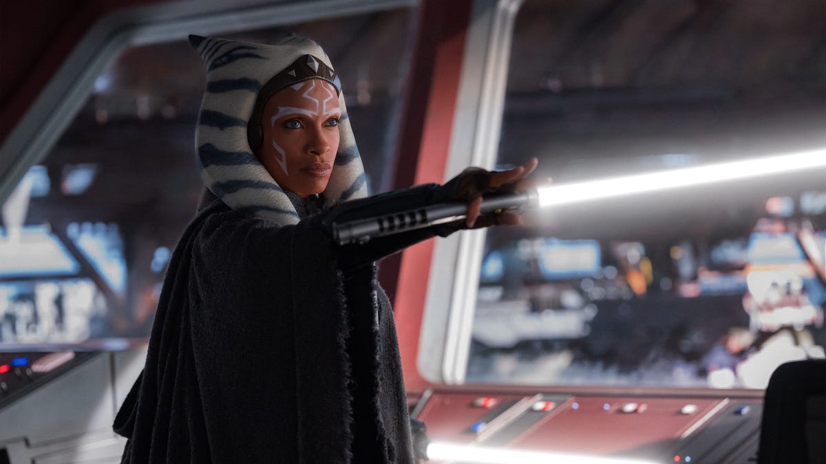 Cover Story: Star Wars: The Last Jedi, the Definitive Preview