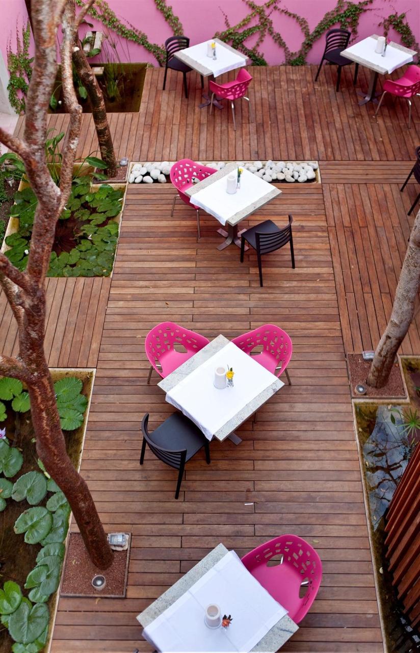 Rosas & Xocolate Boutique Hotel + Spa