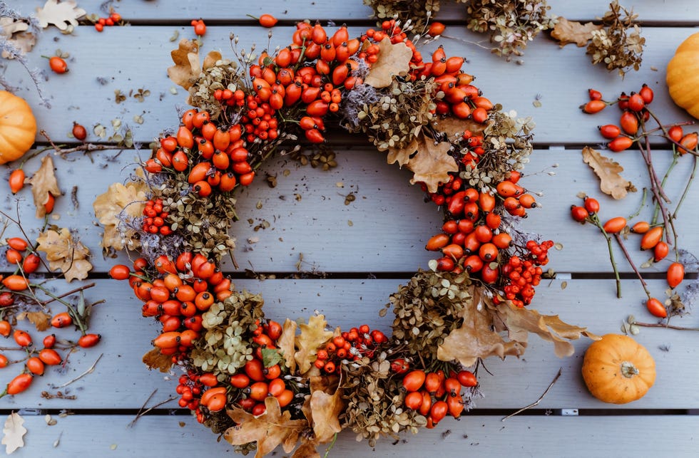 15 Best Halloween Flowers and Floral Arrangement Ideas