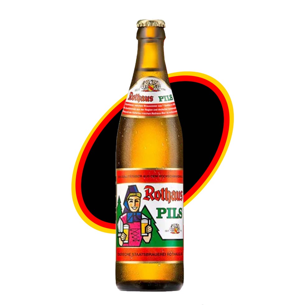 Botella de cerveza Rothaus Pils con un diseño de etiqueta distintivo