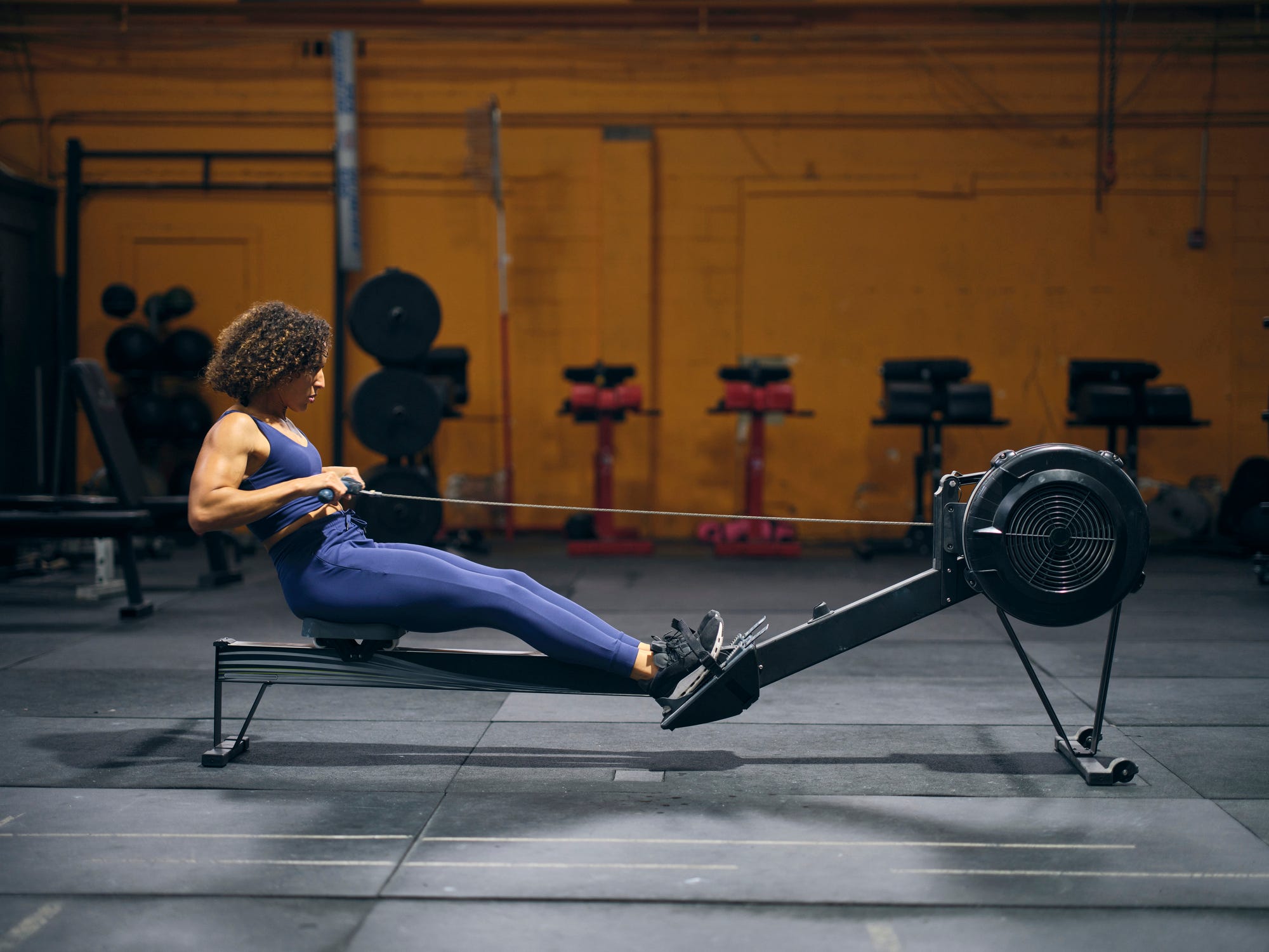 16 rowing machine benefits for everyone