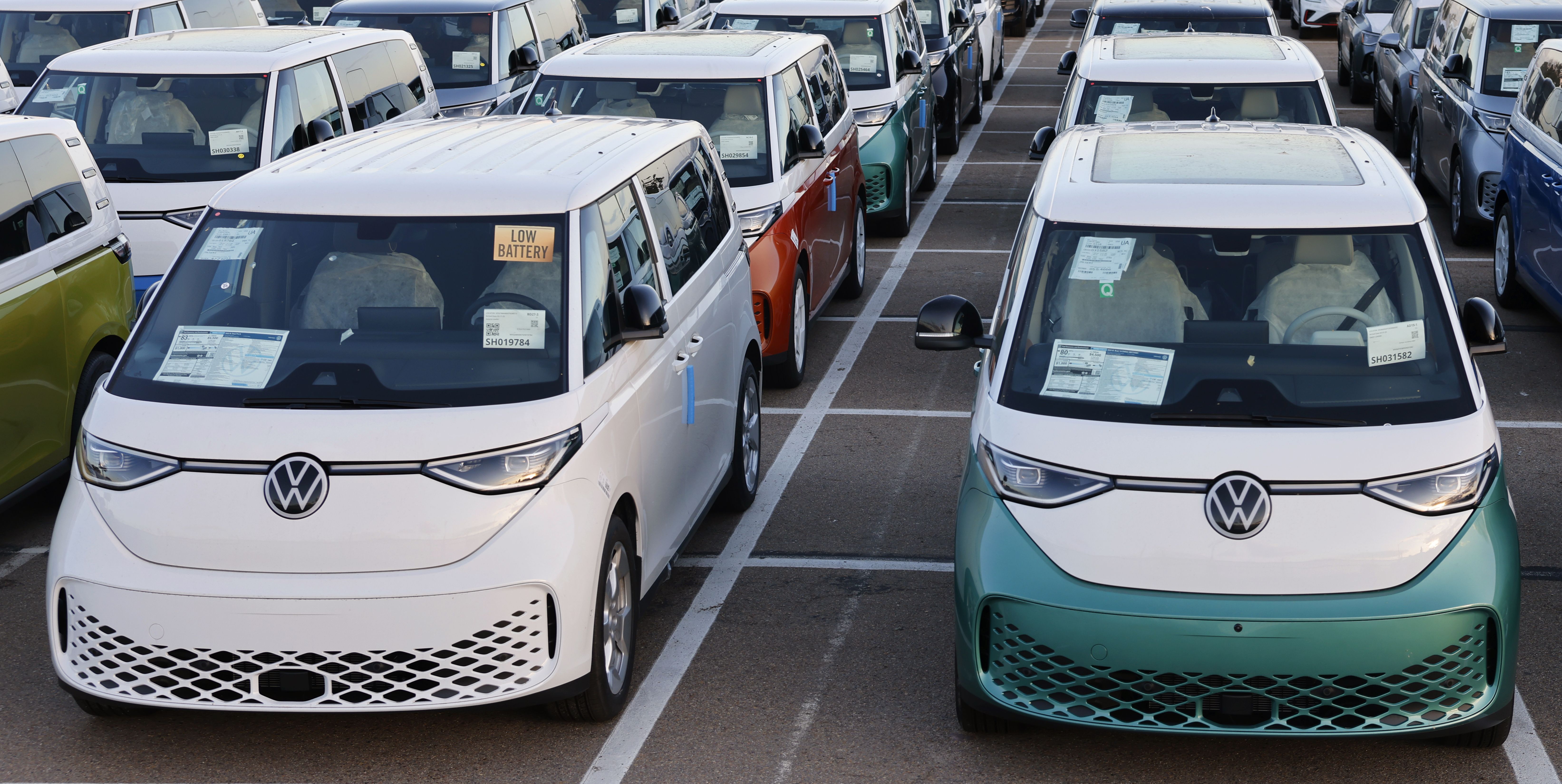 While Navigating a Rough 2025, VW Sees EV Sales Surging