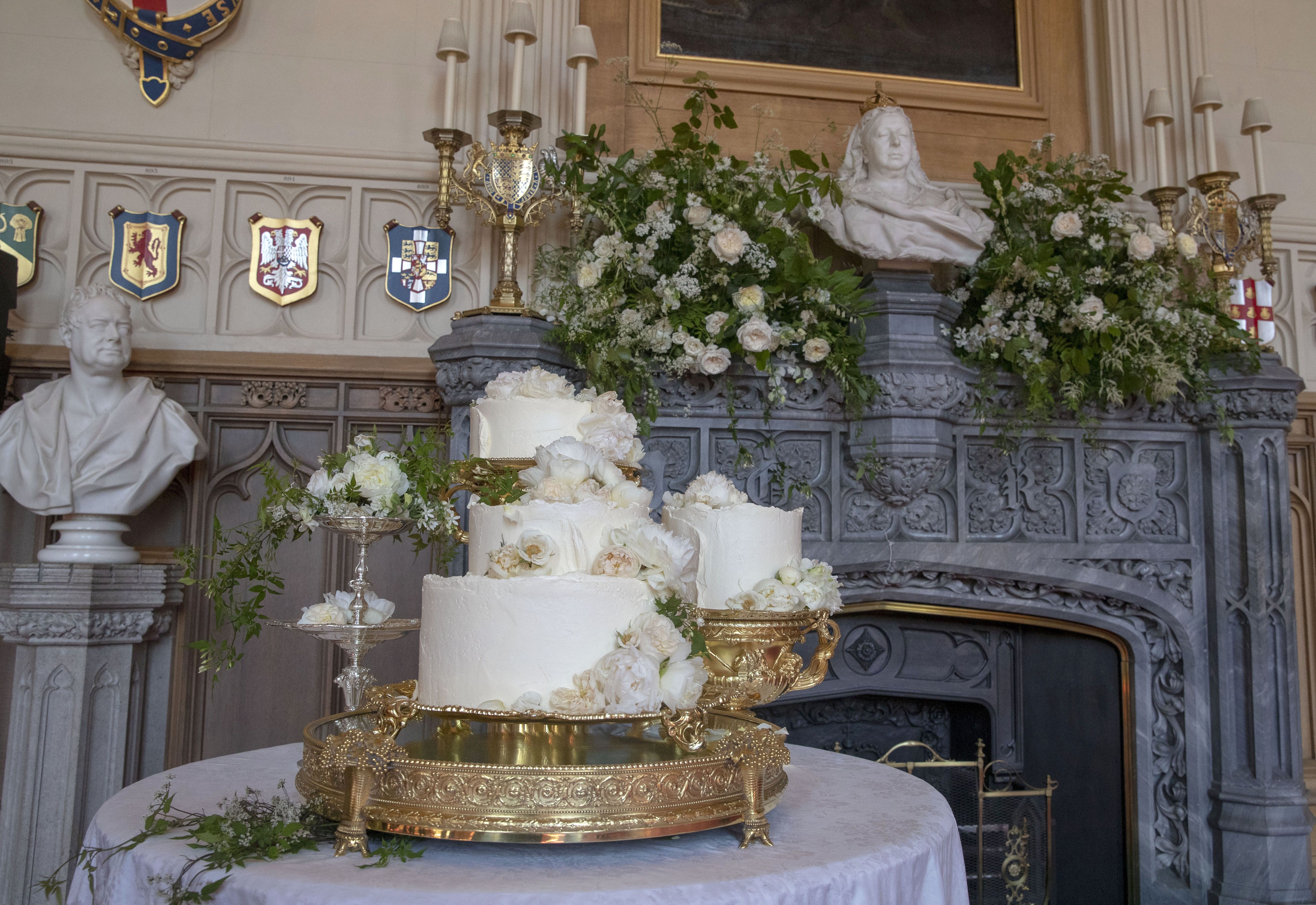 Royal wedding cakes