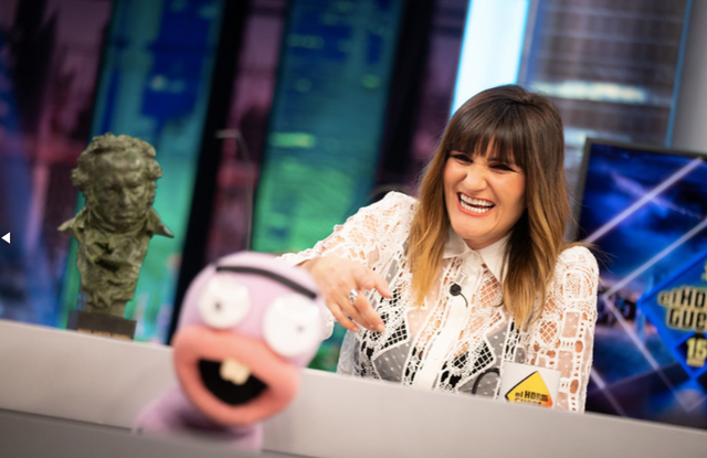 rozalén recuerda en 'el hormiguero' el día que dejó plantado a alejandro sanz por tender la ropa