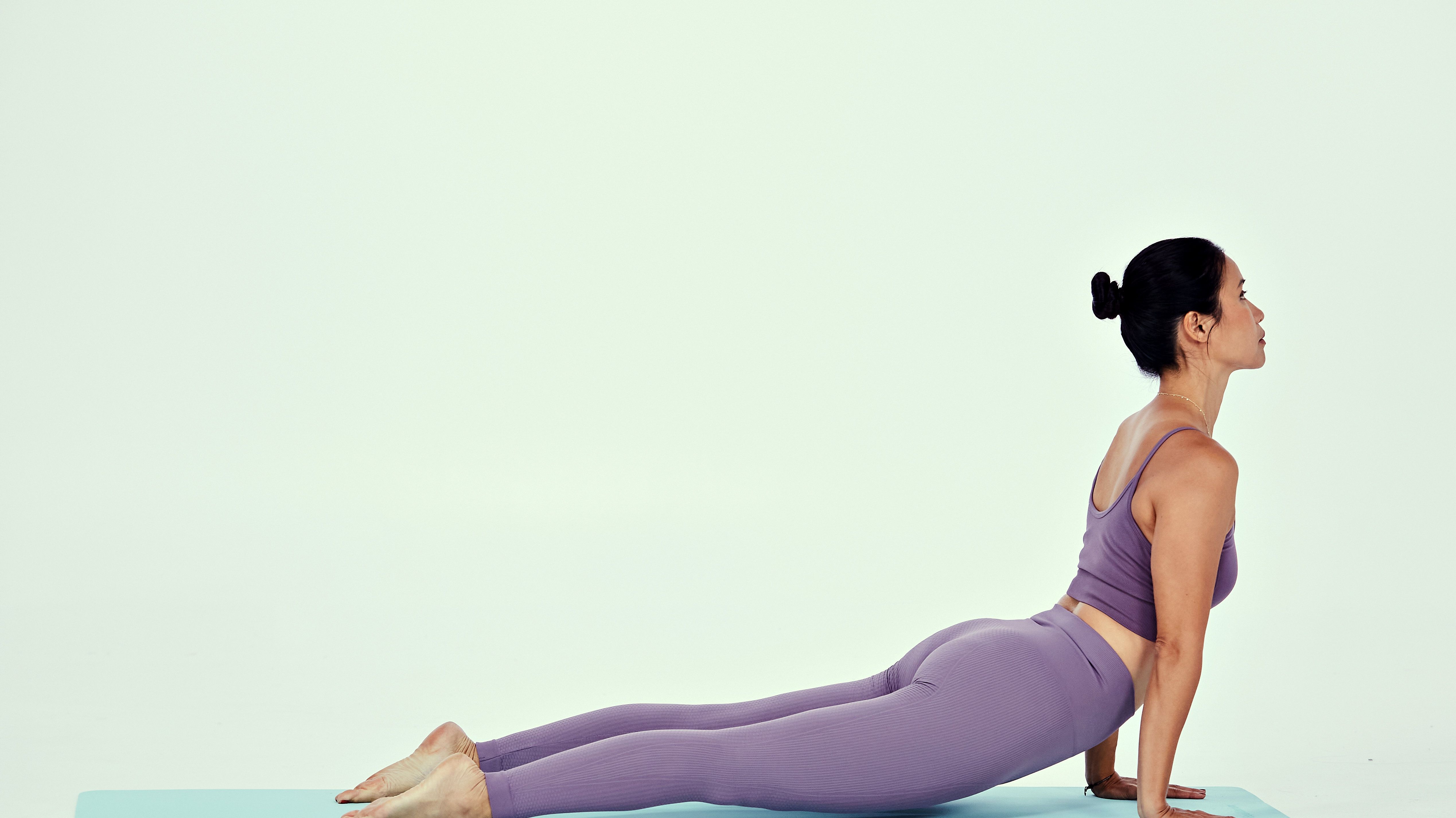 5 ejercicios de yoga con bloques - muy fáciles