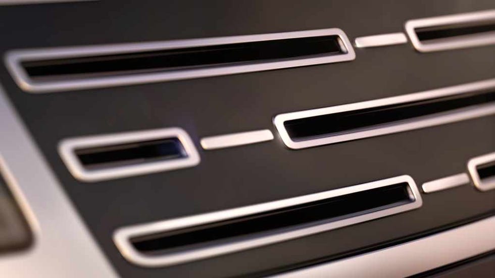 range rover electric grille design