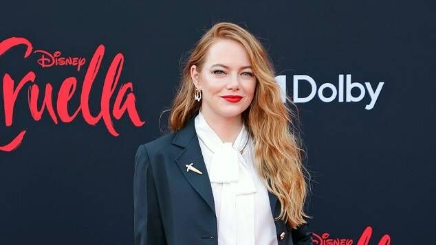 Emma Stone just wore a suit that has us ready to take on the