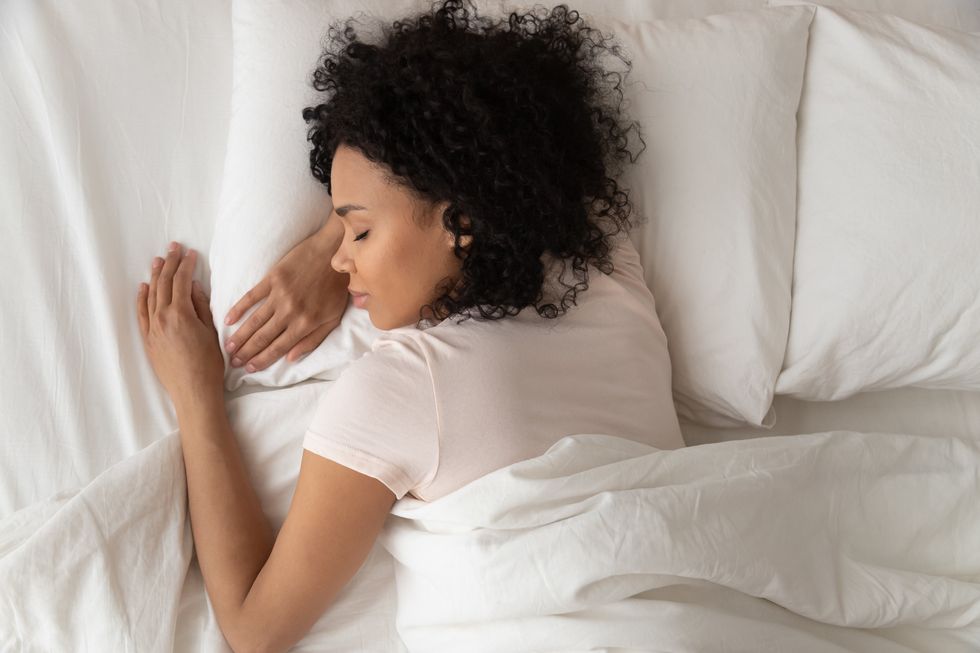 how to sleep well and wake up feeling well rested