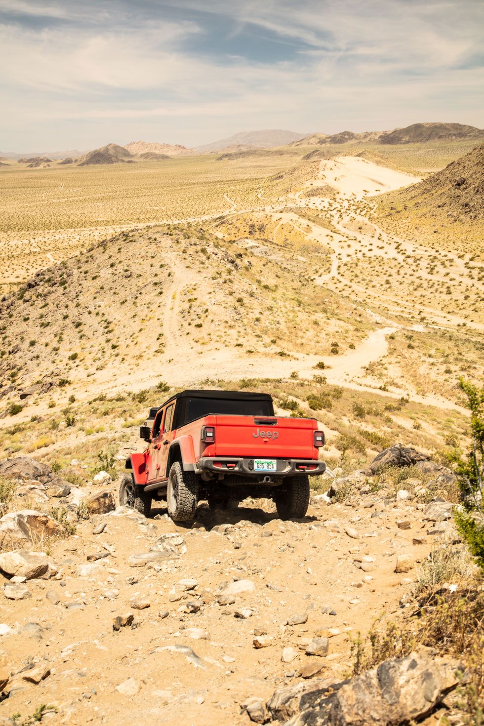 2020 jeep gladiator rubicon on trail in mojave desert