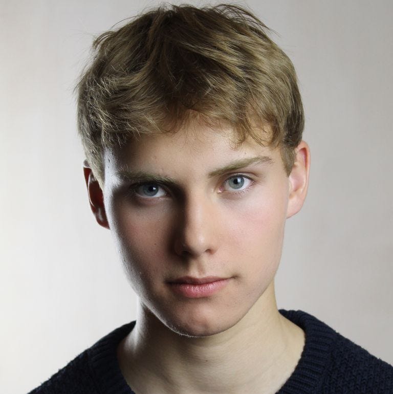 rufus kampa the crown t6 netflix