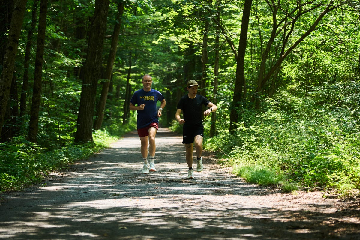 How to Pace Yourself When Running: Experts Offer Tips