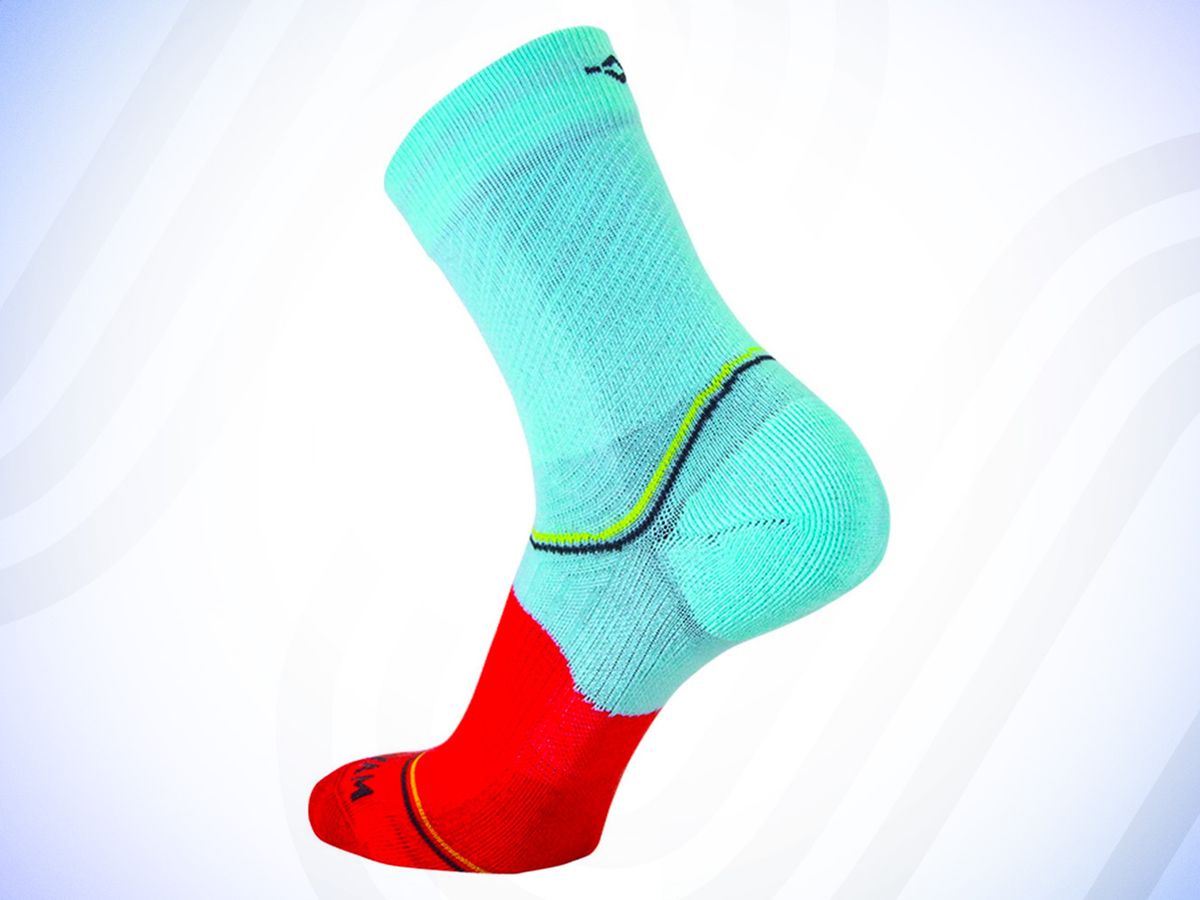 DANISH ENDURANCE Lightweight Merino Wool Hiking Socks, Cushioned & Moisture  Wicking Hiking Socks, Men, Women & Kids, 3 Pack