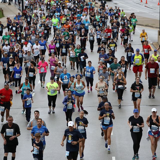 Runners Compete In The 2018 Humana Rock N Roll Chicago 5k News Photo 1655230643 ?crop=0.668xw 1.00xh;0.0850xw,0&resize=640 *