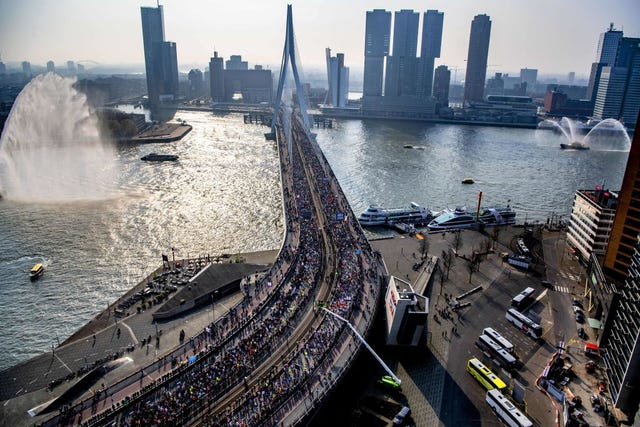 vista del maratón de róterdam, del que no habrá edición en el año 2020